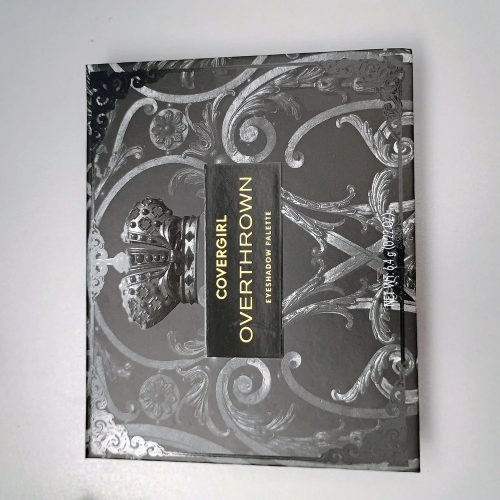 COVERGIRL Overthrown Eyeshadow Palette